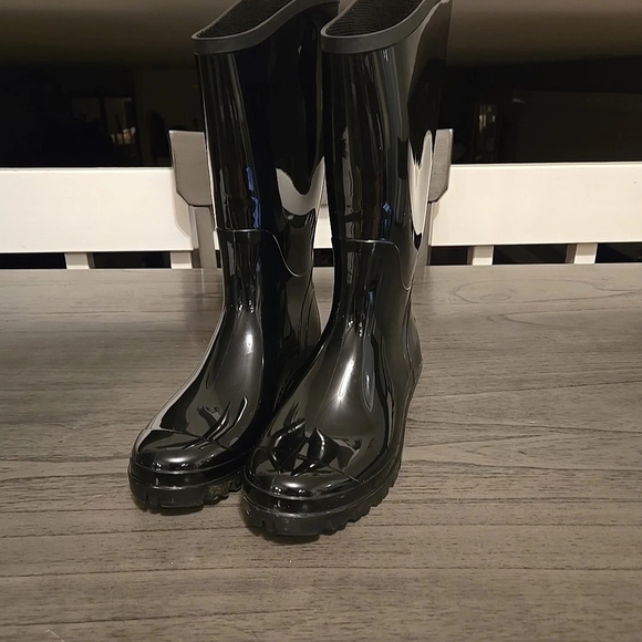 Columbia Black Rain Boots Glossy Rubber Mid Knee High Women’s Size  US 8 M - Picture 1 of 6